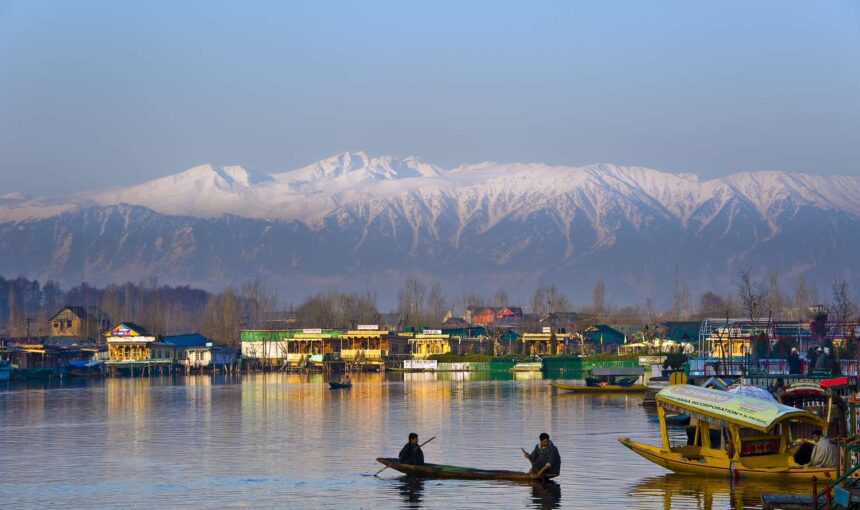 Why Choose a Local Tour Operator in Kashmir?